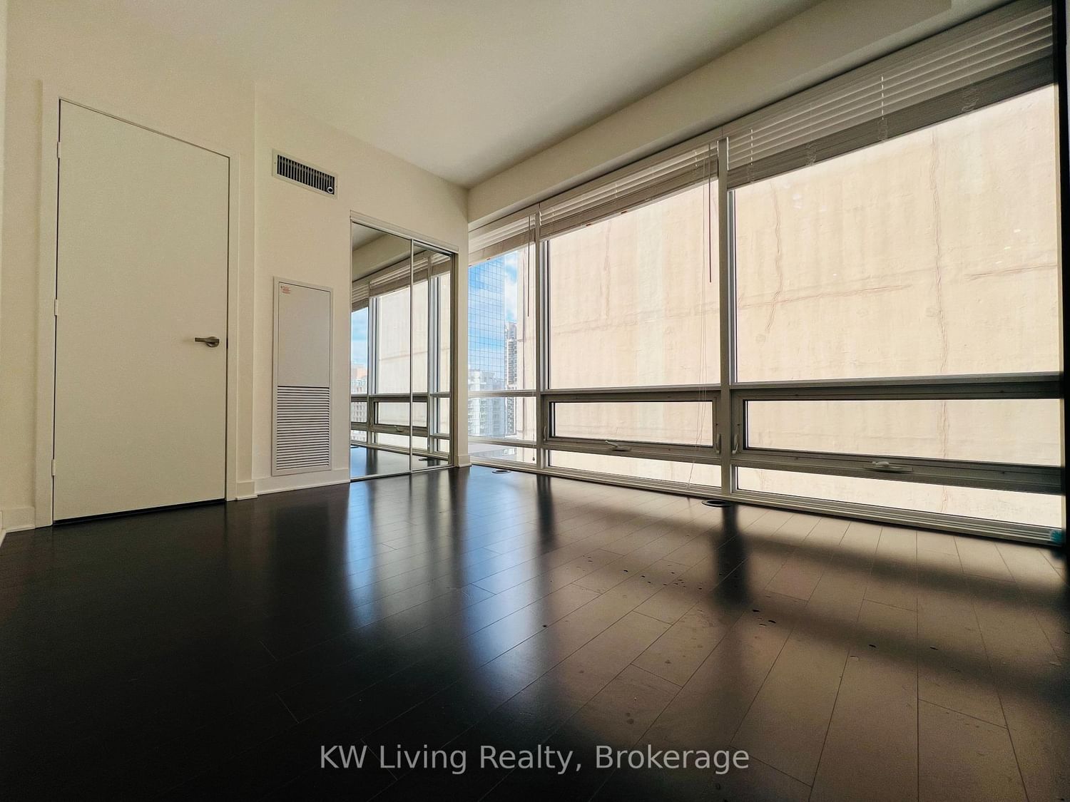 15 Grenville Street, Unit 1104 - Photo 7