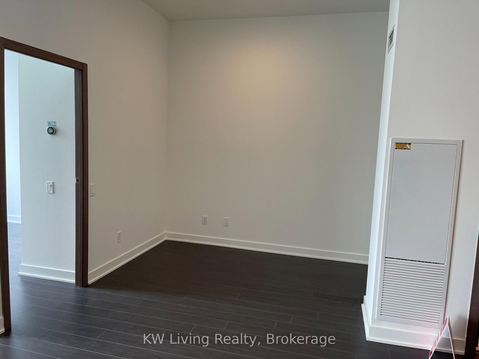 19 Bathurst Street, Unit 4210 - Photo 11