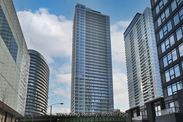 4210 - 19 Bathurst Street