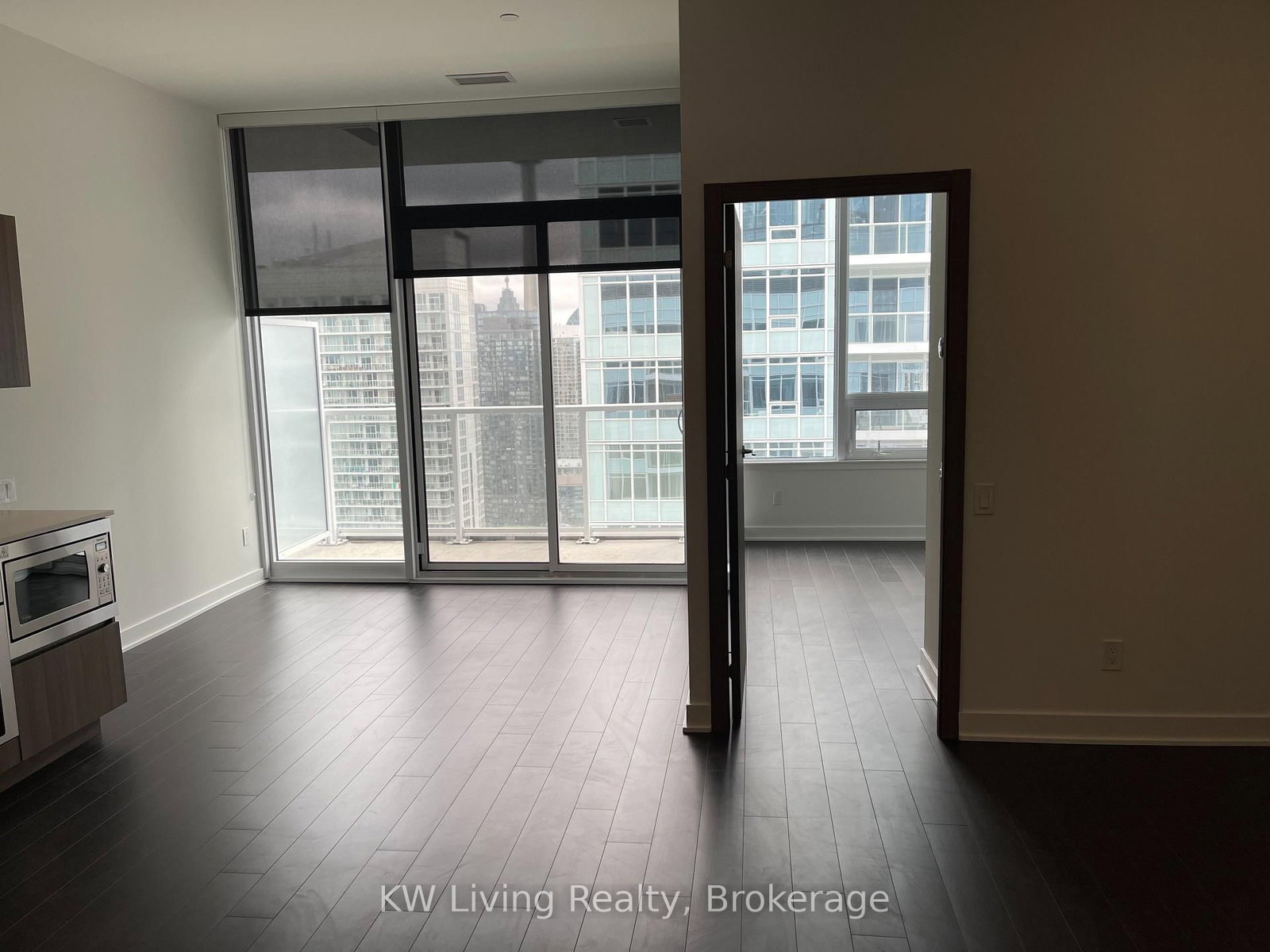 19 Bathurst Street, Unit 4210 - Photo 5