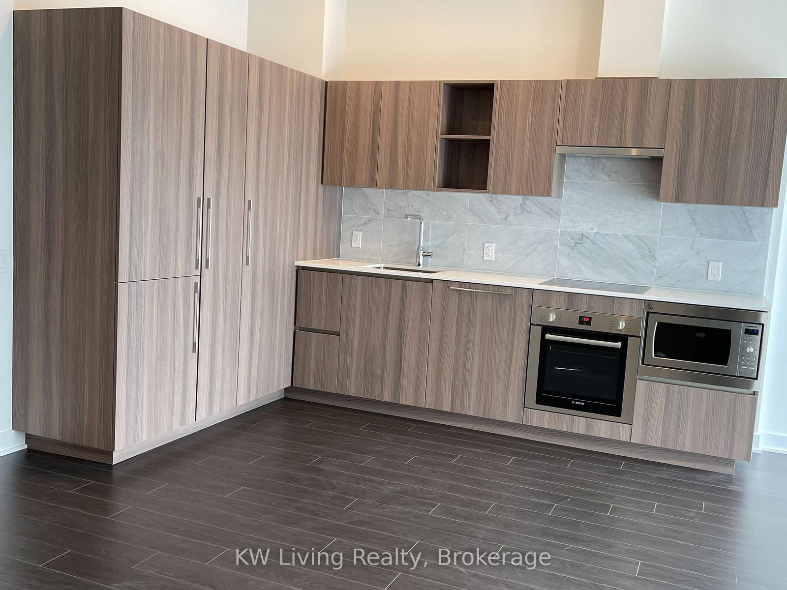 19 Bathurst Street, Unit 4210 - Photo 8