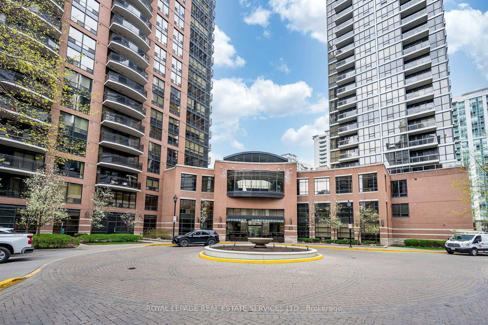 33 Sheppard Avenue E, Unit 2505 - Photo 2