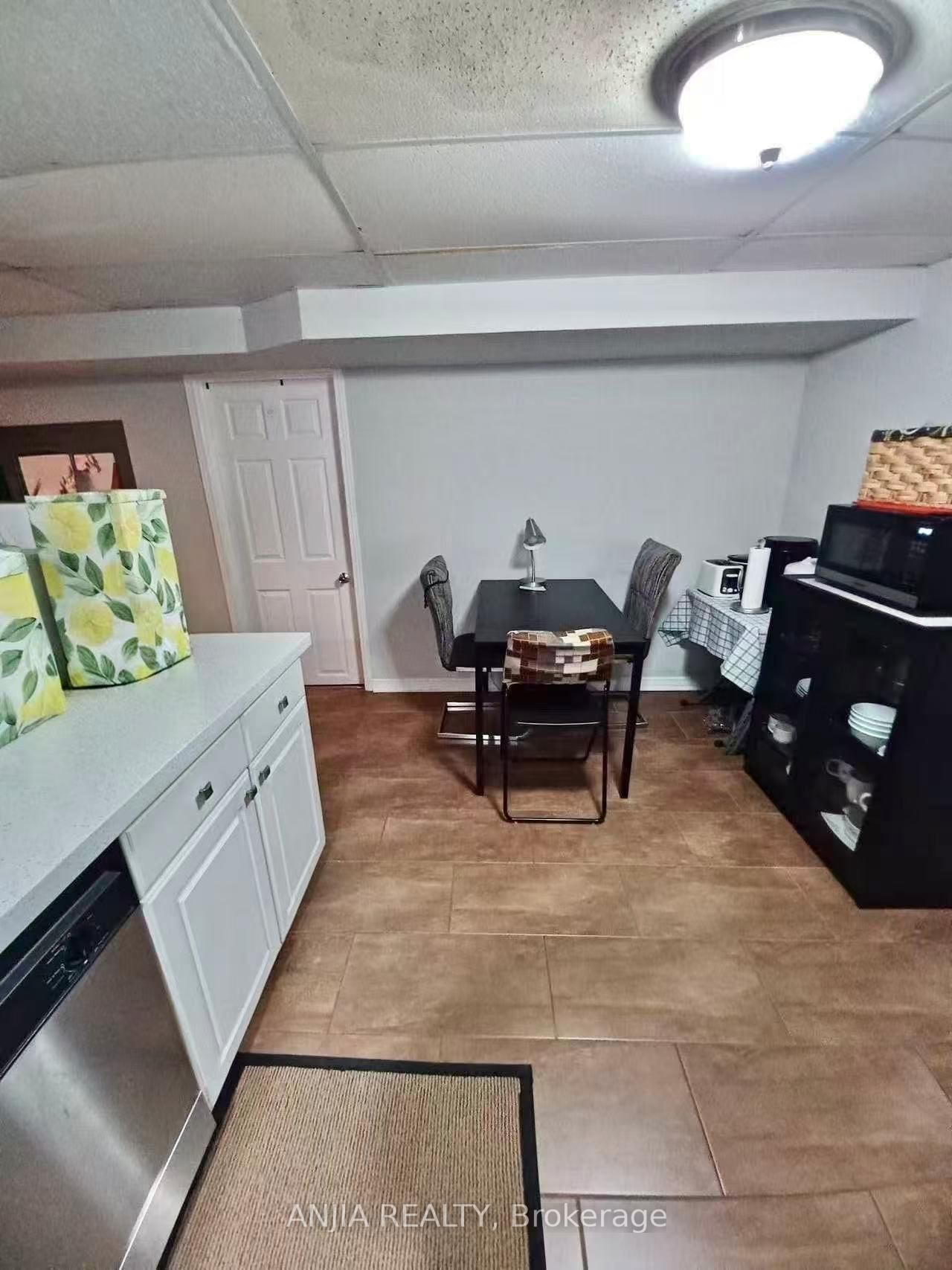 Lower 256 Homewood Avenue - Photo 8
