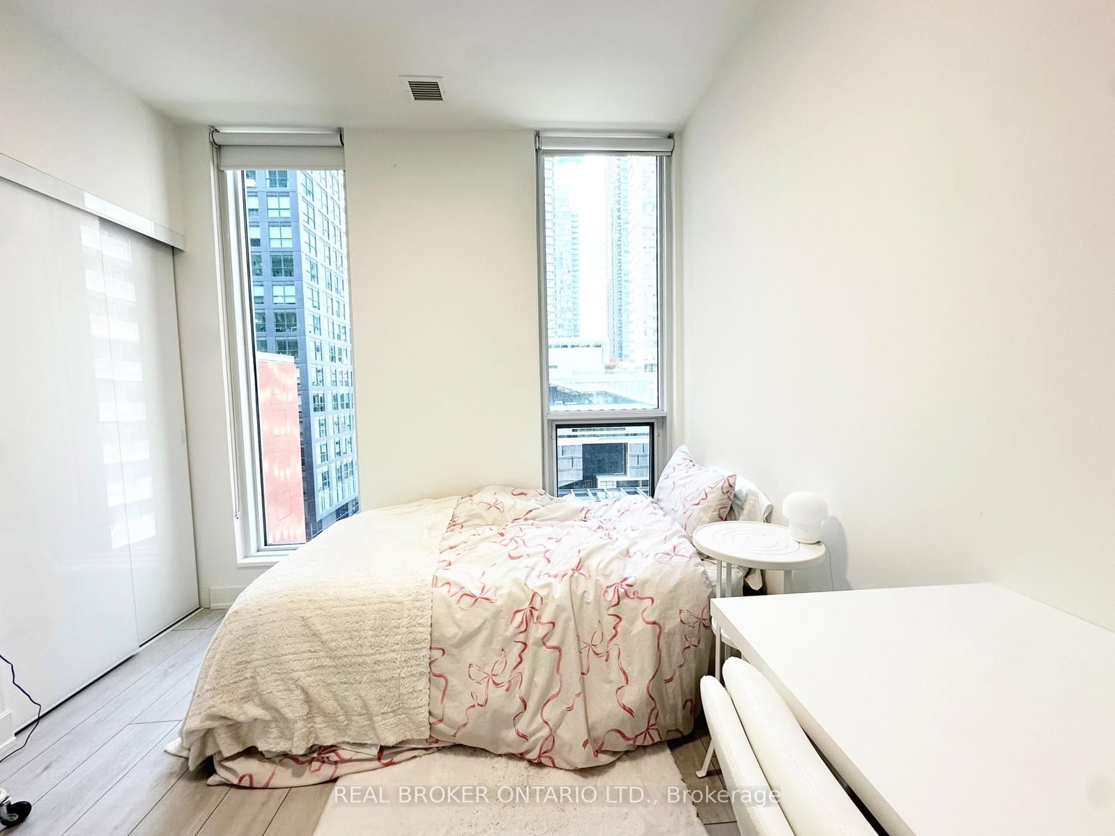 15 Mercer Street, Unit 818 - Photo 14