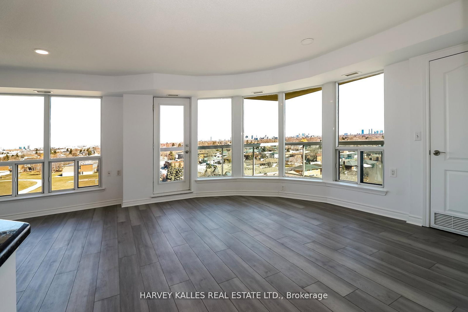 1030 Sheppard Avenue W, Unit 803 - Photo 3