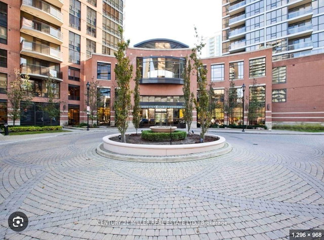 3008 - 33 Sheppard Avenue E