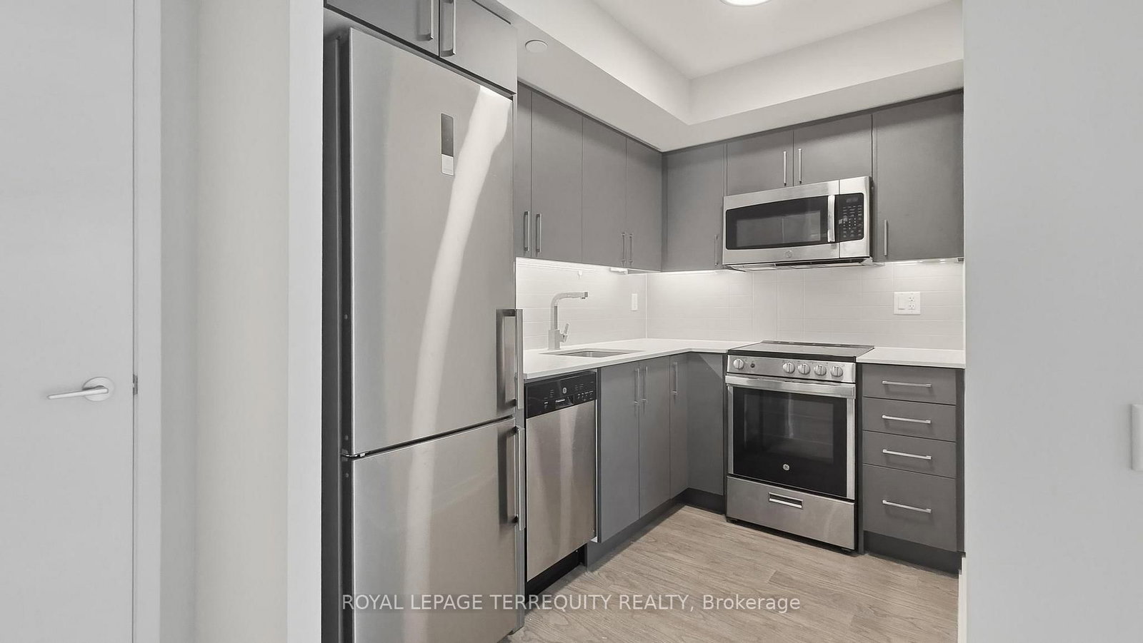 38 Monte Kwinter Court, Unit 527 - Photo 19