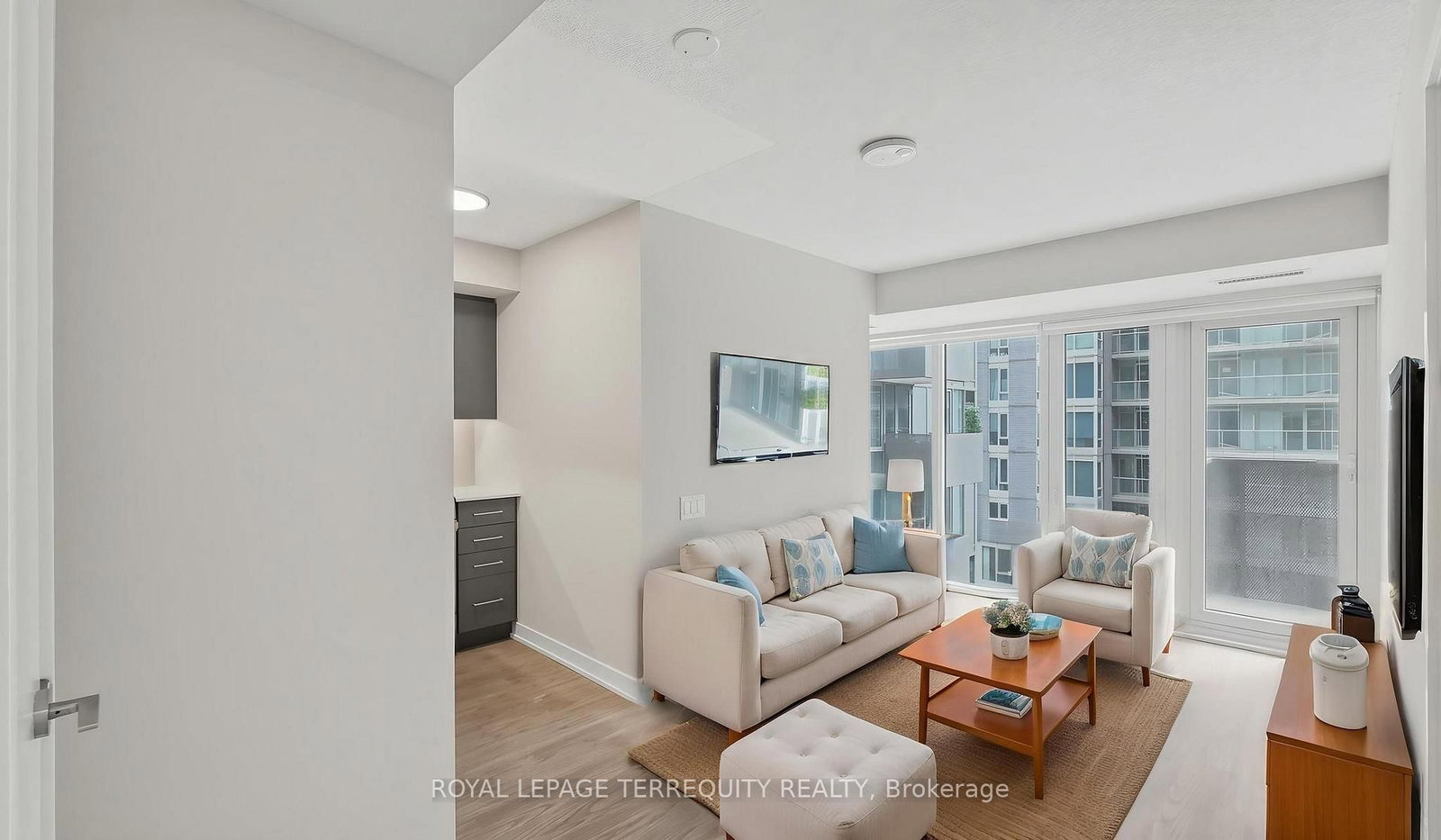 38 Monte Kwinter Court, Unit 527 - Photo 2