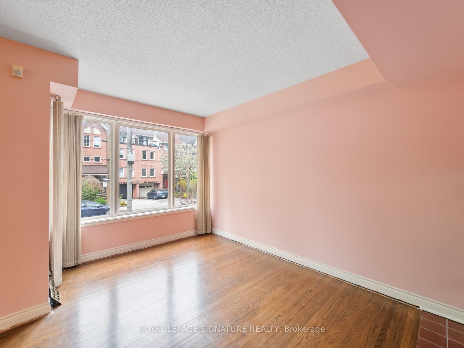 227 Berkeley Street - Photo 6