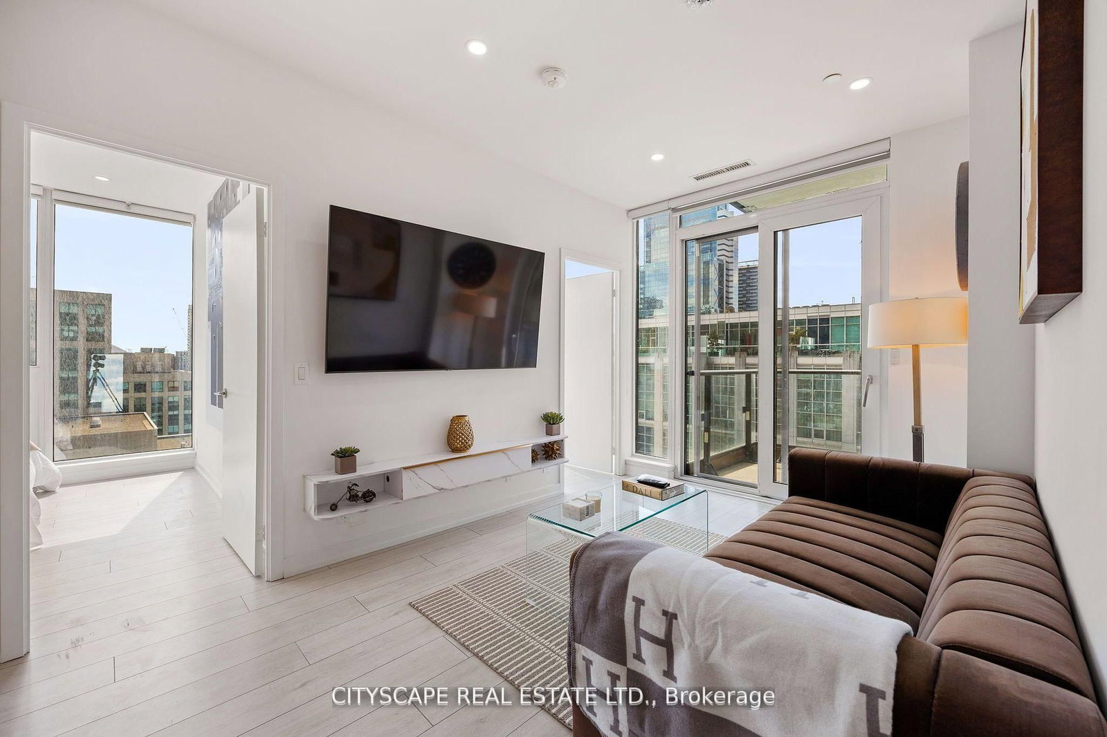 55 Mercer Street S, Unit 1802 - Photo 12