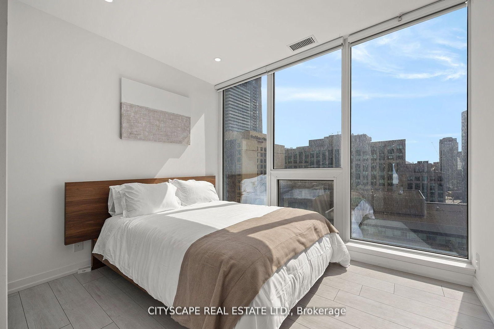 55 Mercer Street S, Unit 1802 - Photo 6