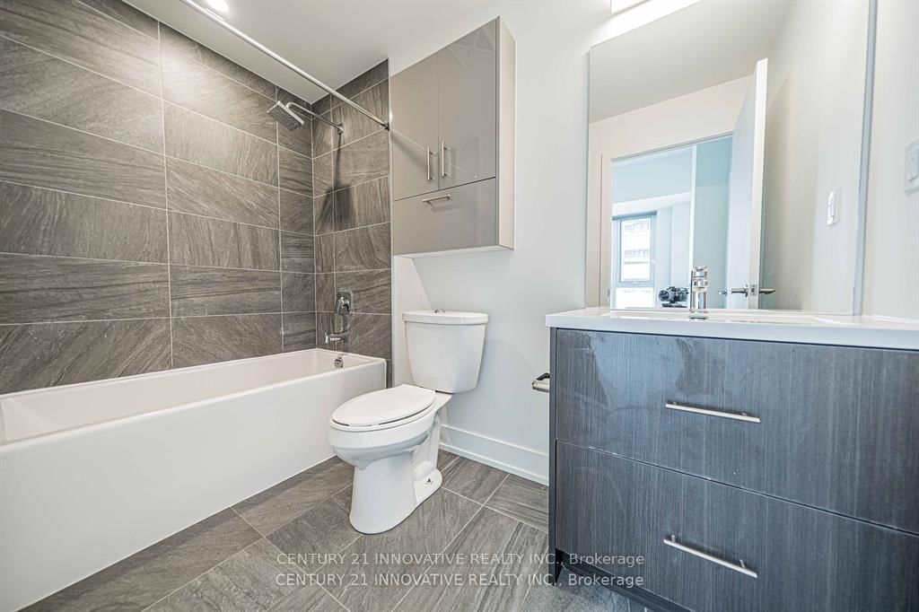 180 Fairview Mall Drive, Unit 517 - Photo 20