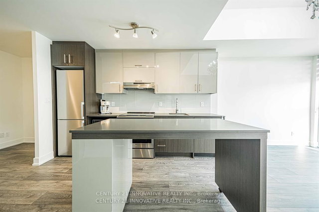 517 - 180 Fairview Mall Drive
