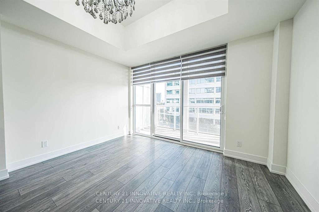 180 Fairview Mall Drive, Unit 517 - Photo 8