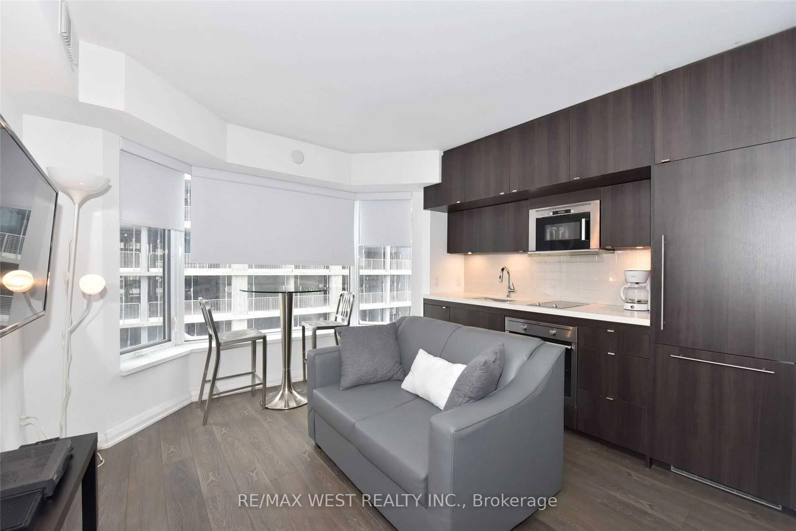 155 Yorkville Avenue, Unit 1209 - Photo 8