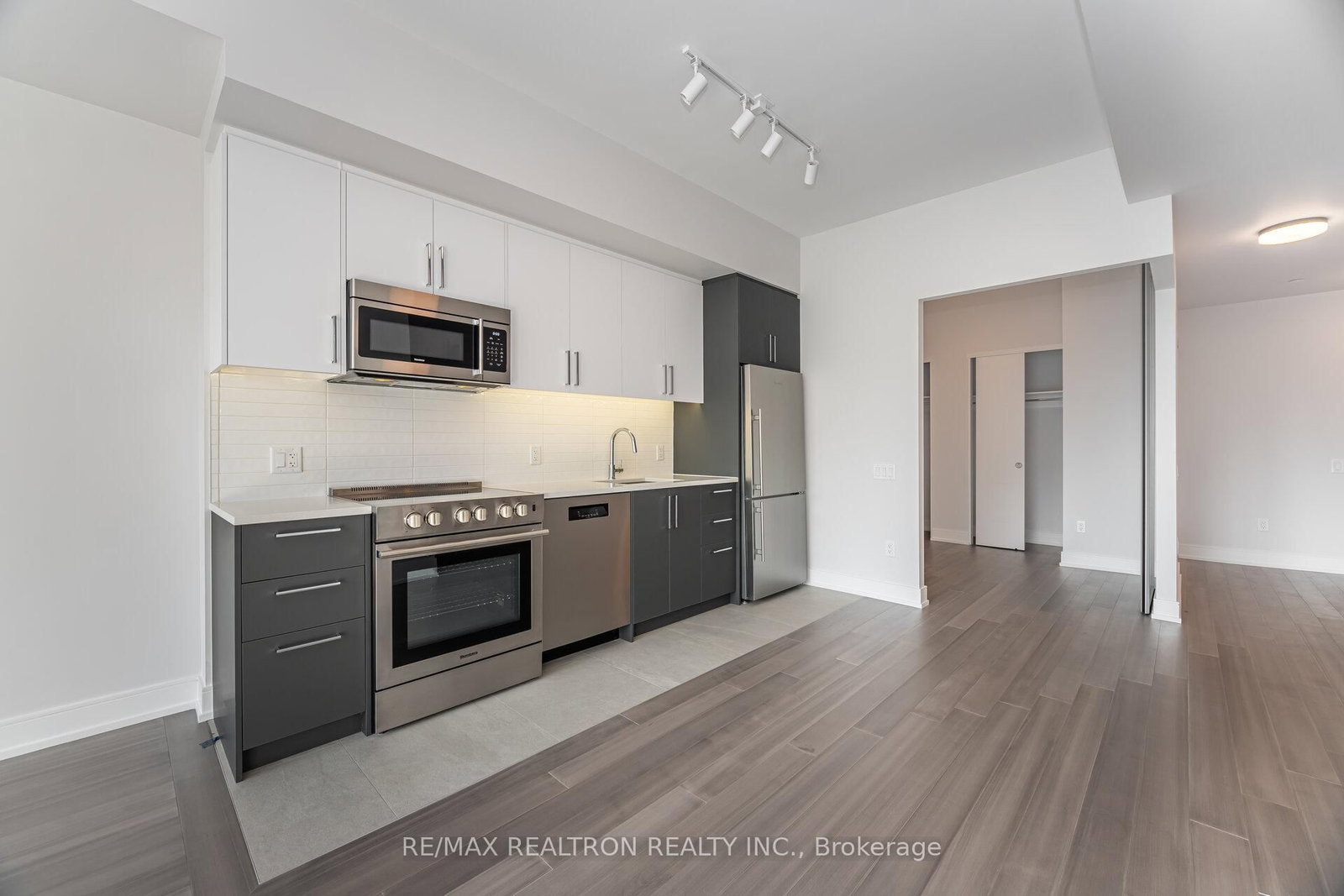 664 Spadina Avenue, Unit 608 - Photo 6
