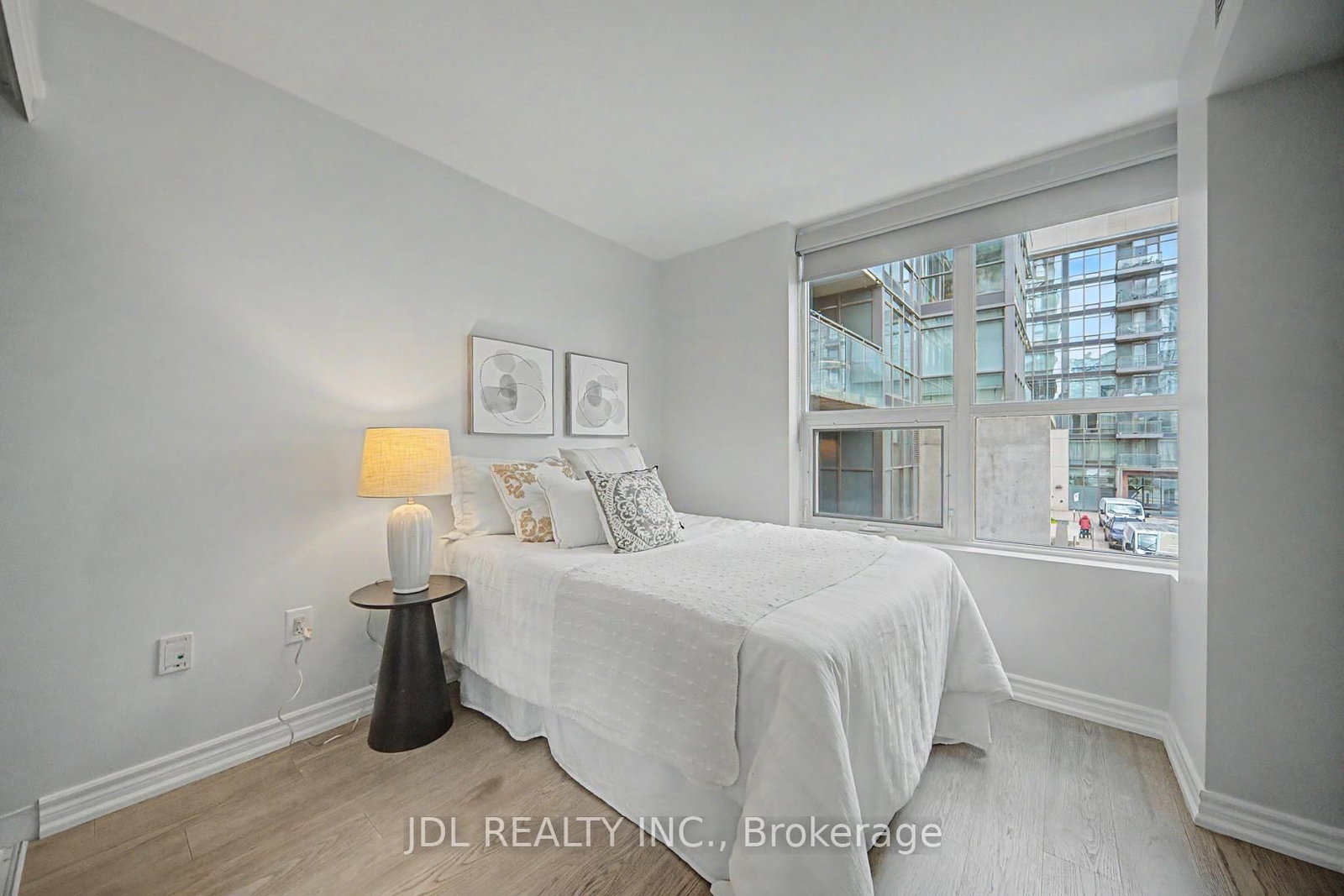 31 Brunel Court, Unit Th8 - Photo 20