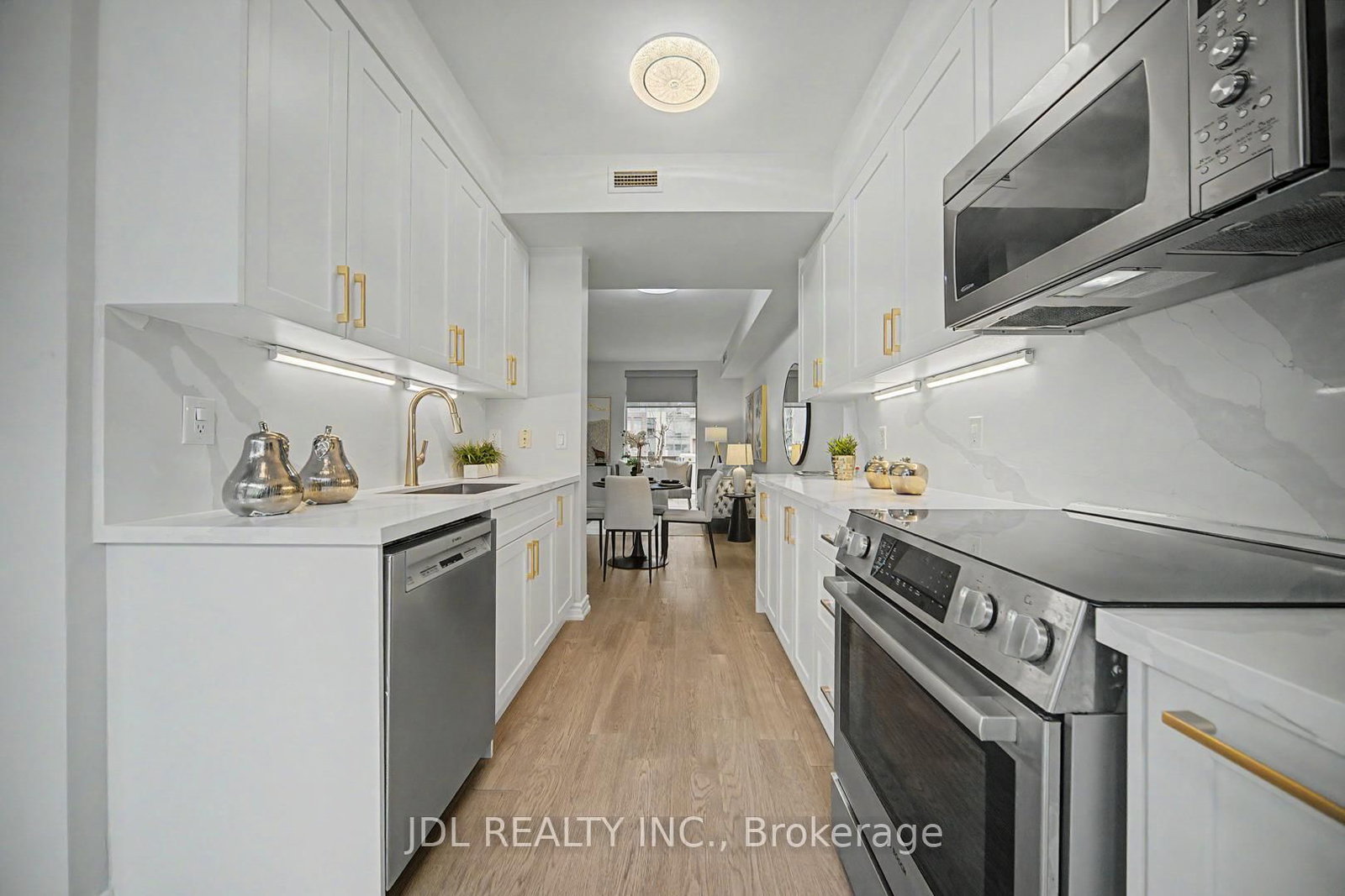 31 Brunel Court, Unit Th8 - Photo 8