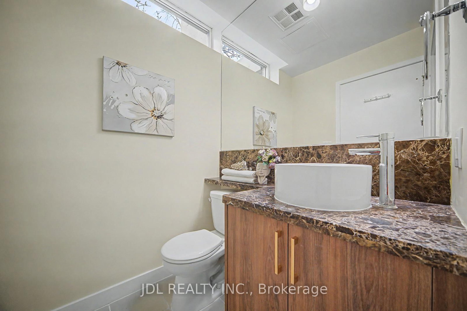 31 Brunel Court, Unit Th8 - Photo 11
