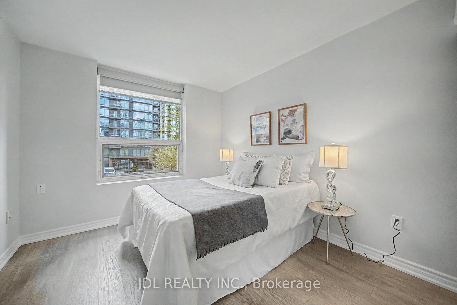 31 Brunel Court, Unit Th8 - Photo 18