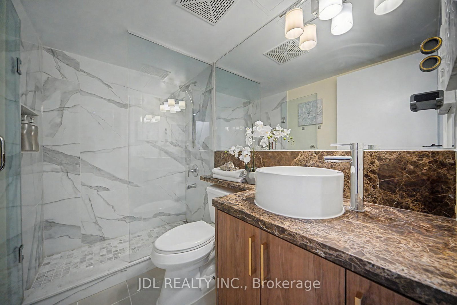 31 Brunel Court, Unit Th8 - Photo 22
