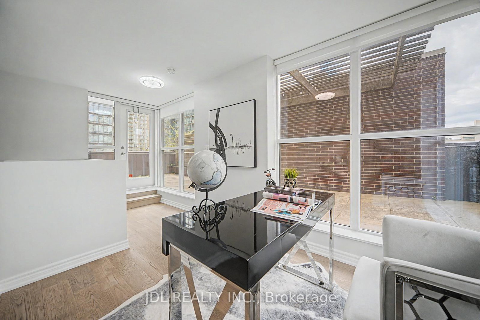 31 Brunel Court, Unit Th8 - Photo 26