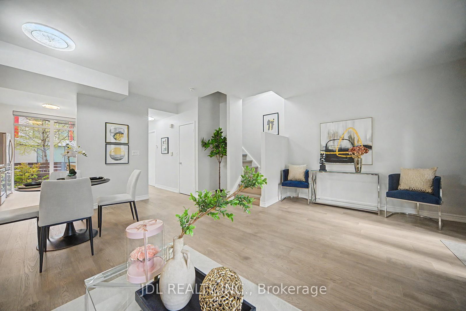 31 Brunel Court, Unit Th8 - Photo 4