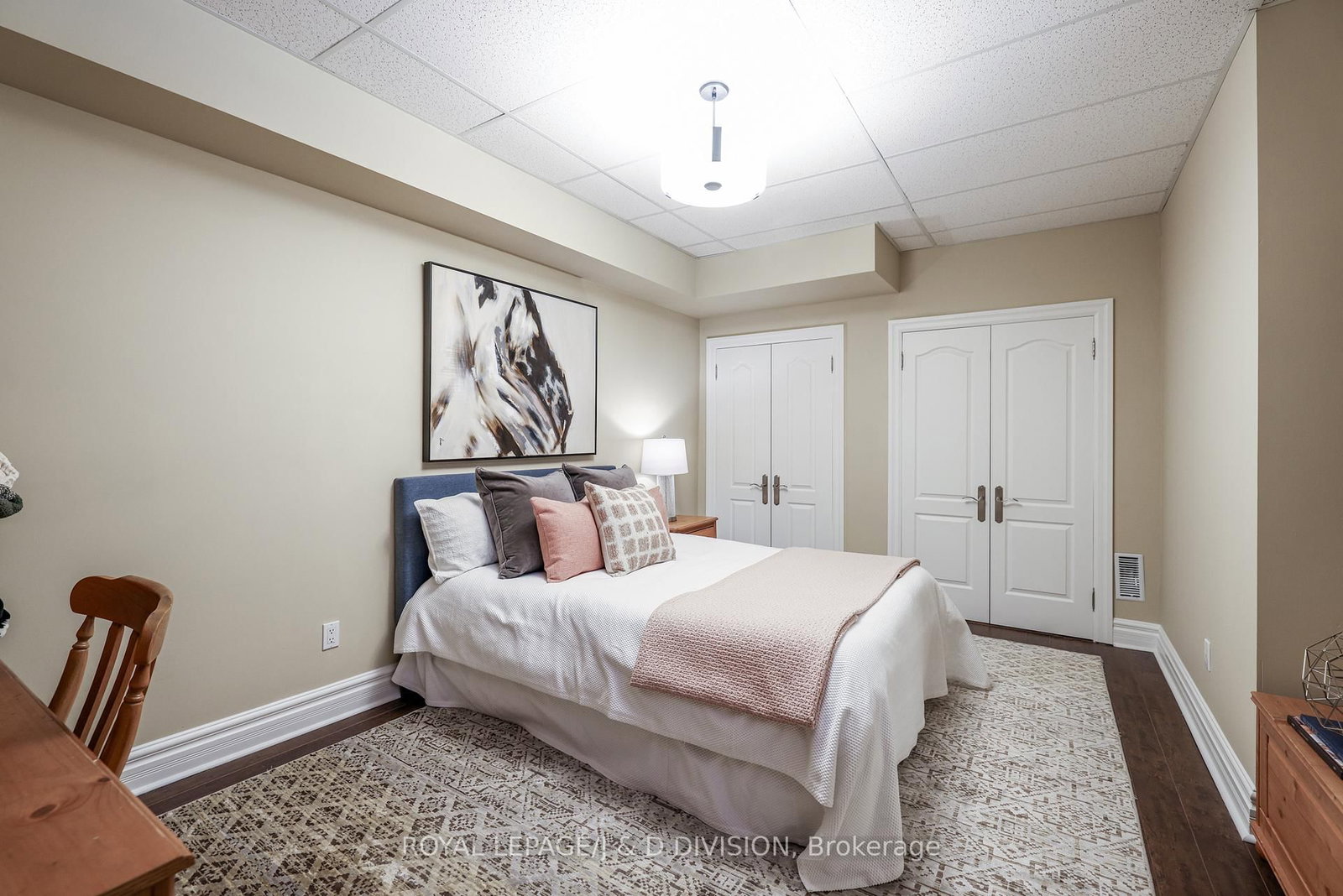 82 Munro Boulevard • Toronto, ON photo 33