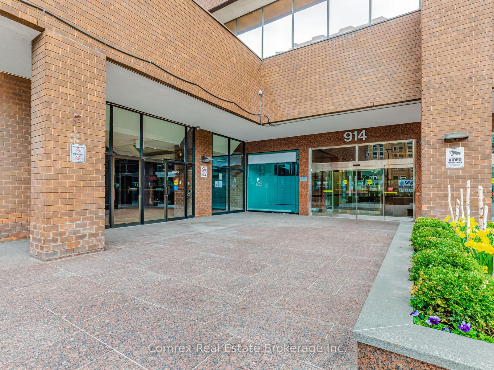 914 Yonge Street, Unit 1904 - Photo 2