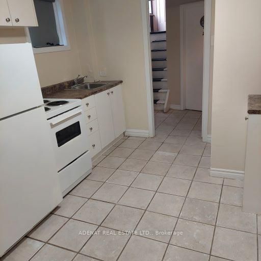 146 Fairholme Avenue, Unit Bach - Photo 3