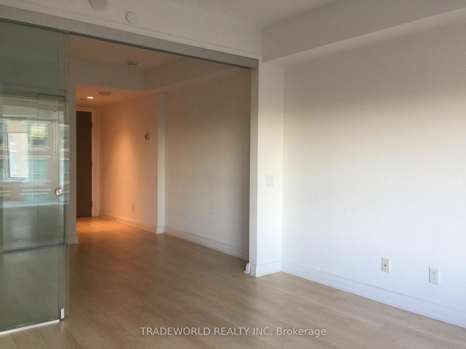 155 Yorkville Avenue, Unit 1415 - Photo 3