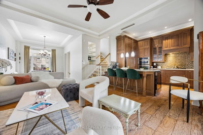 162 Glenvale Boulevard — more photos