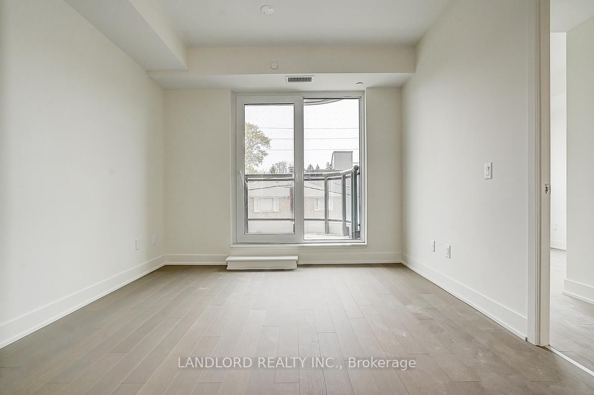 322 Dupont Street, Unit 202 - Photo 21