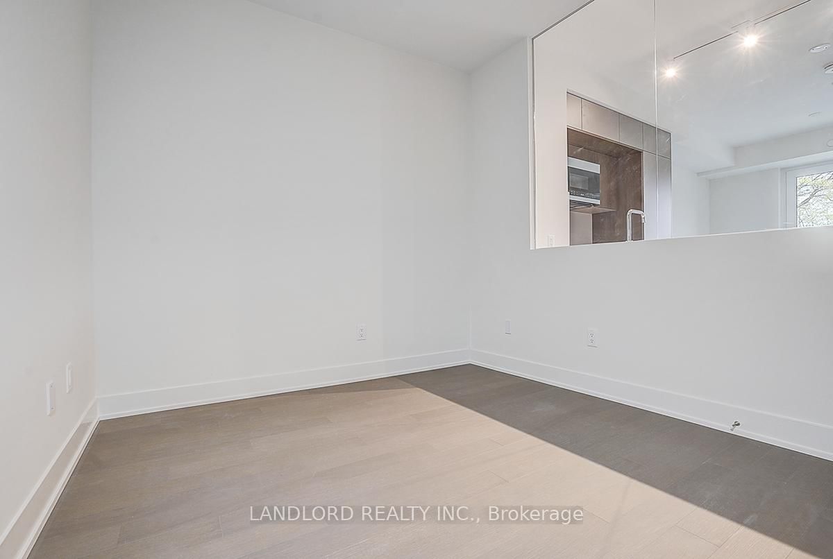 322 Dupont Street, Unit 202 - Photo 30