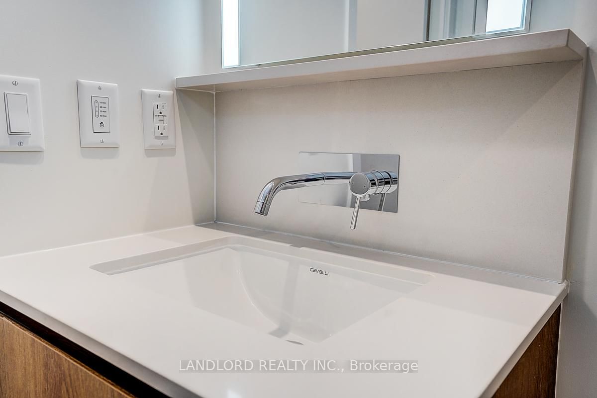 322 Dupont Street, Unit 202 - Photo 8