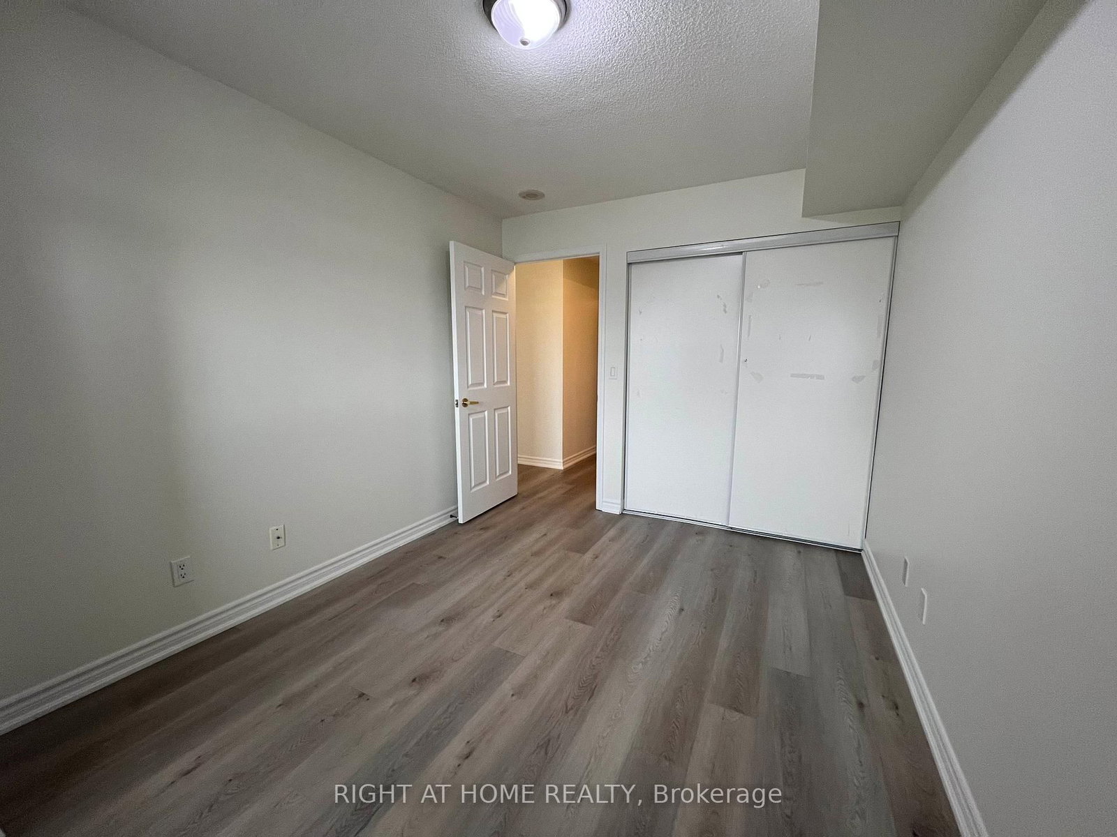 18 Kenaston Gardens, Unit 1007 - Photo 17