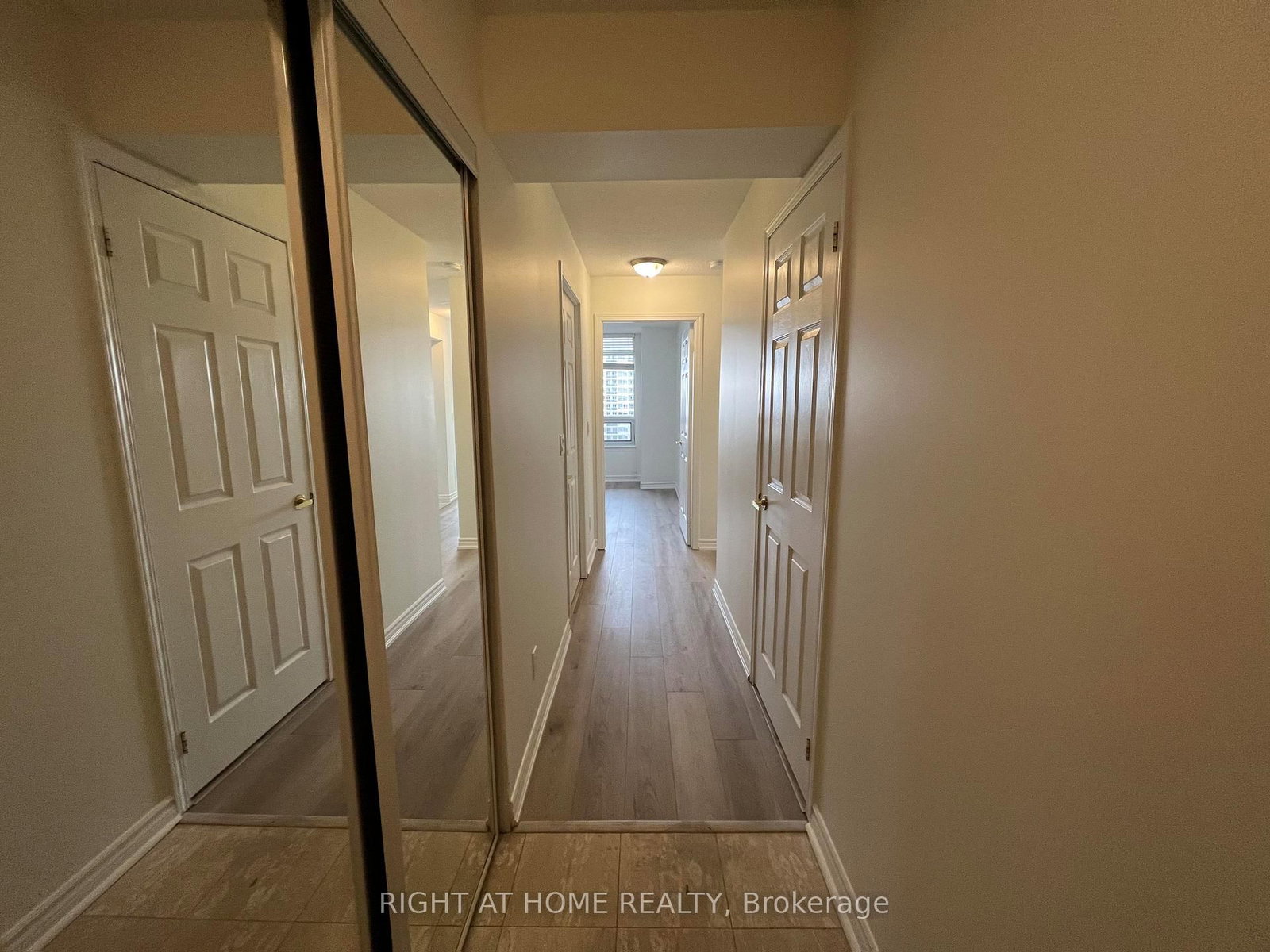 18 Kenaston Gardens, Unit 1007 - Photo 19