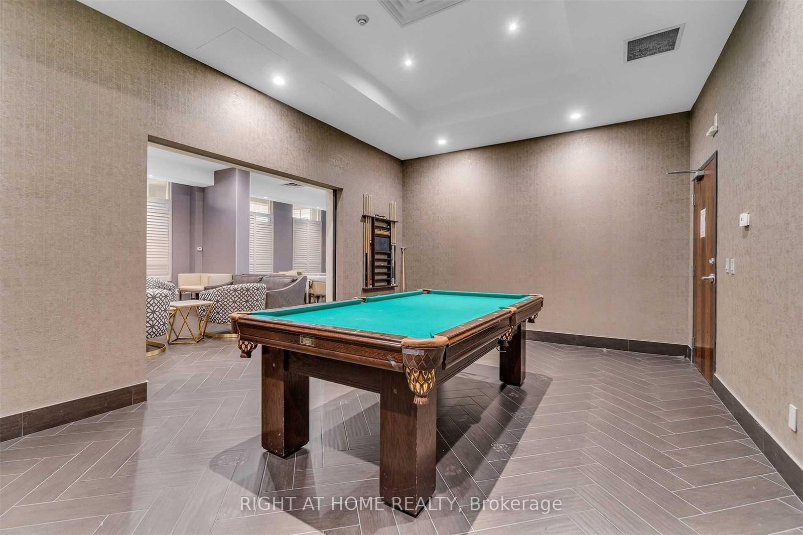 18 Kenaston Gardens, Unit 1007 - Photo 31