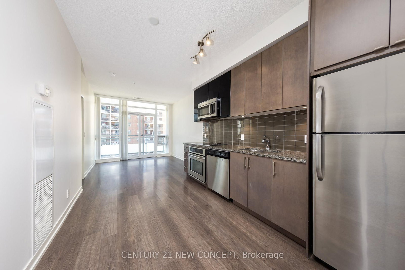 98 Lillian Street S, Unit 413 - Photo 32