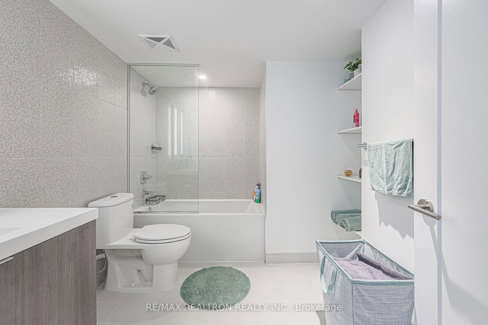 585 Bloor Street E, Unit 1117 - Photo 22