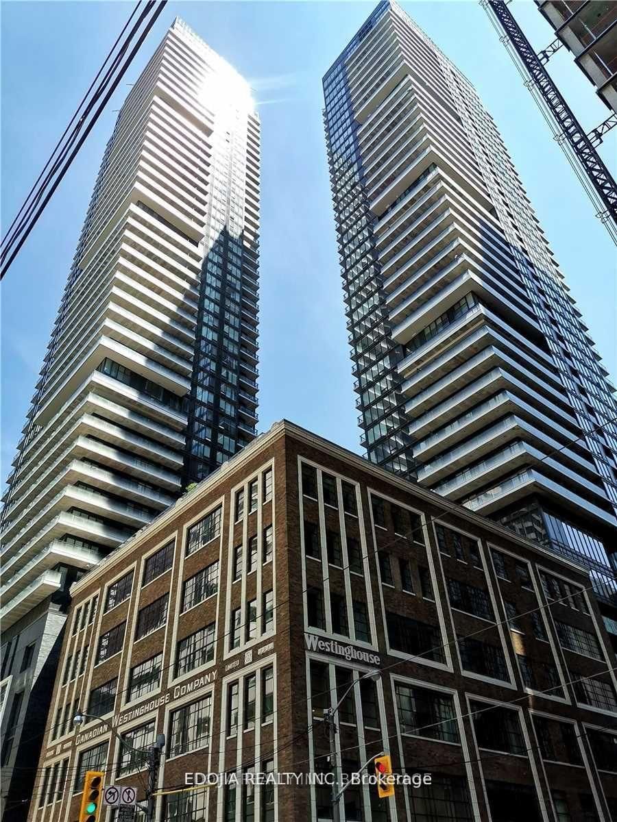 125 Blue Jays Way, Unit 3301