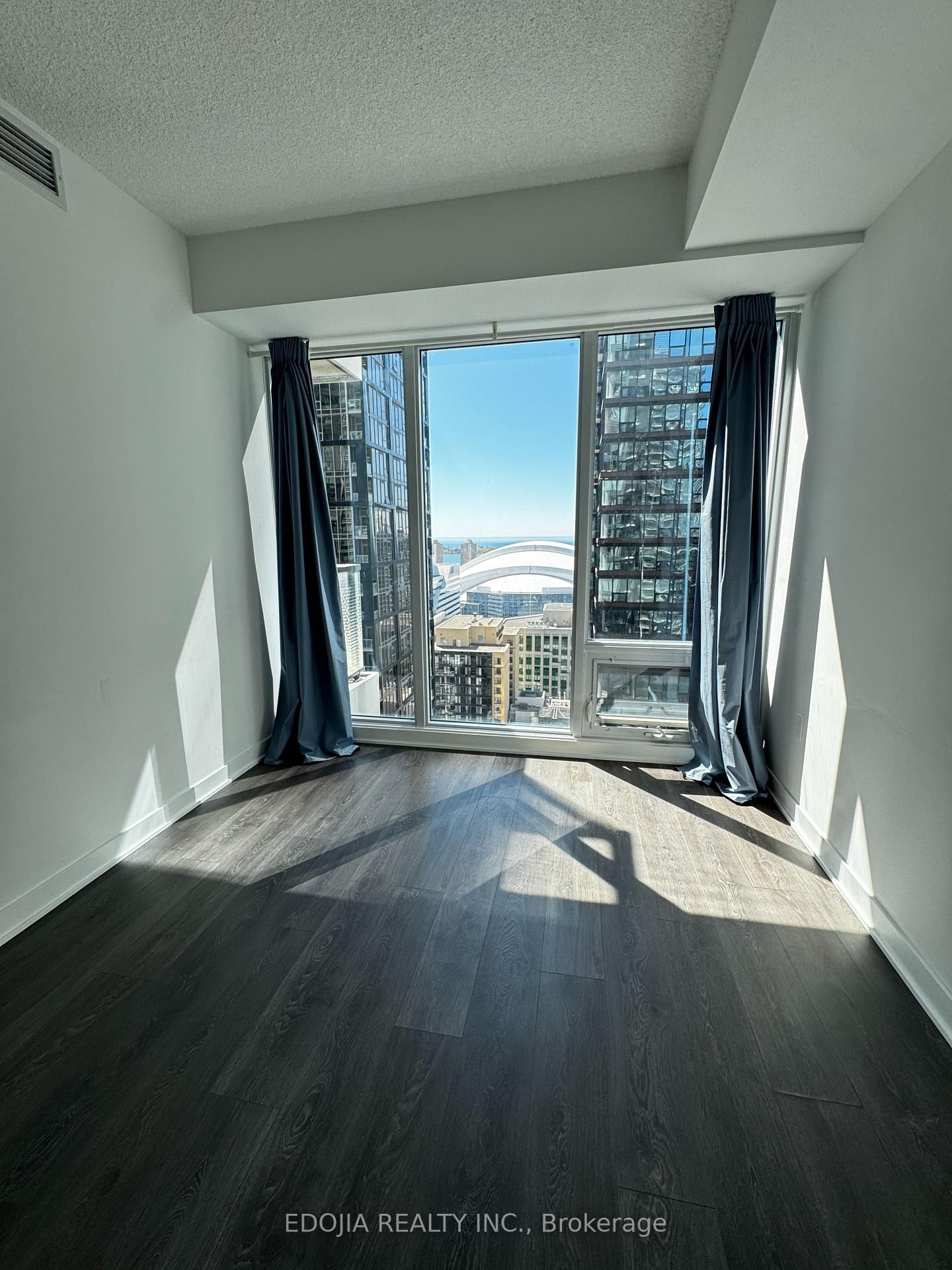 125 Blue Jays Way, Unit 3301 - Photo 2