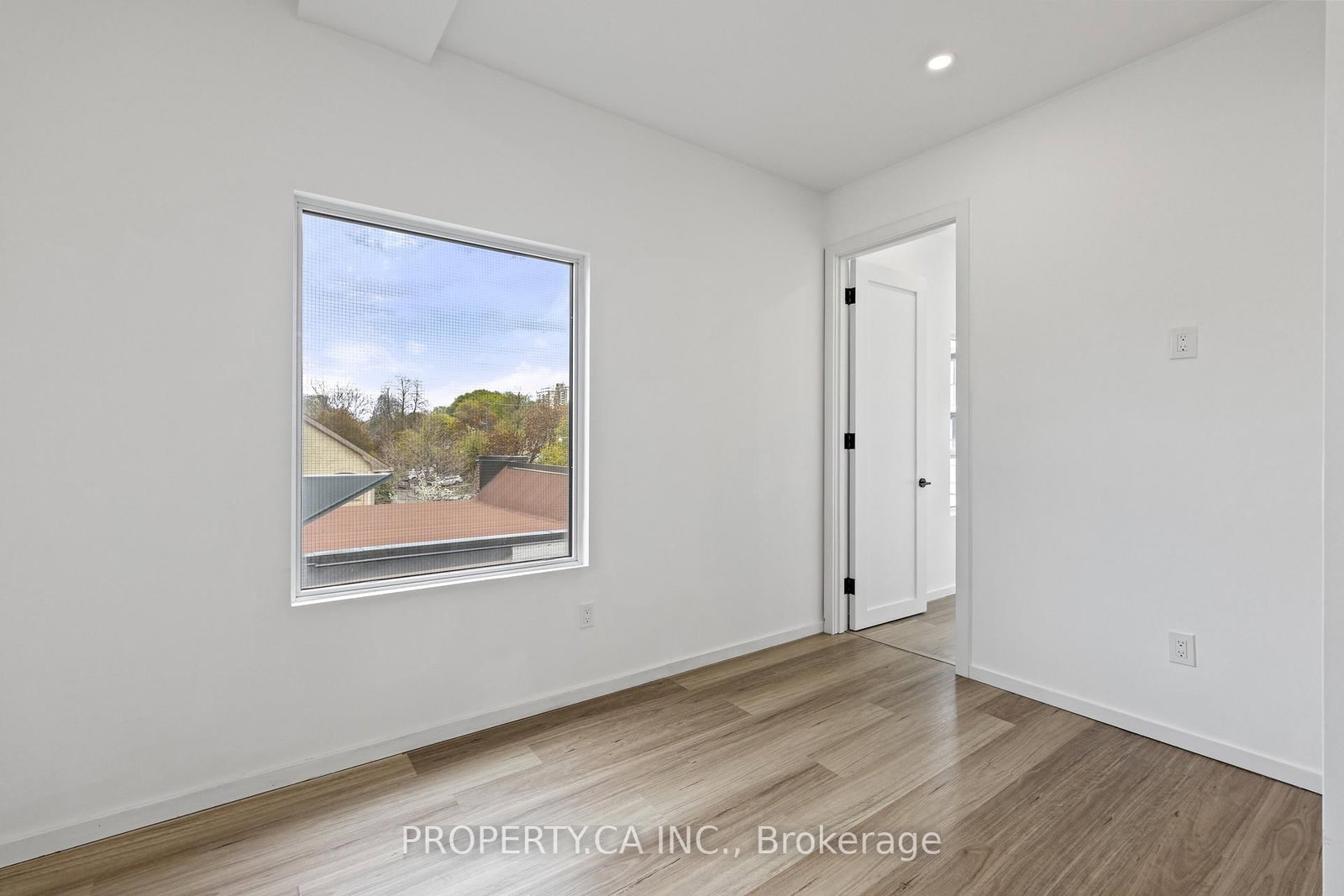 1989 Yonge Street E, Unit 304 - Photo 6