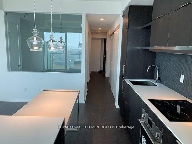 4104 - 197 Yonge Street
