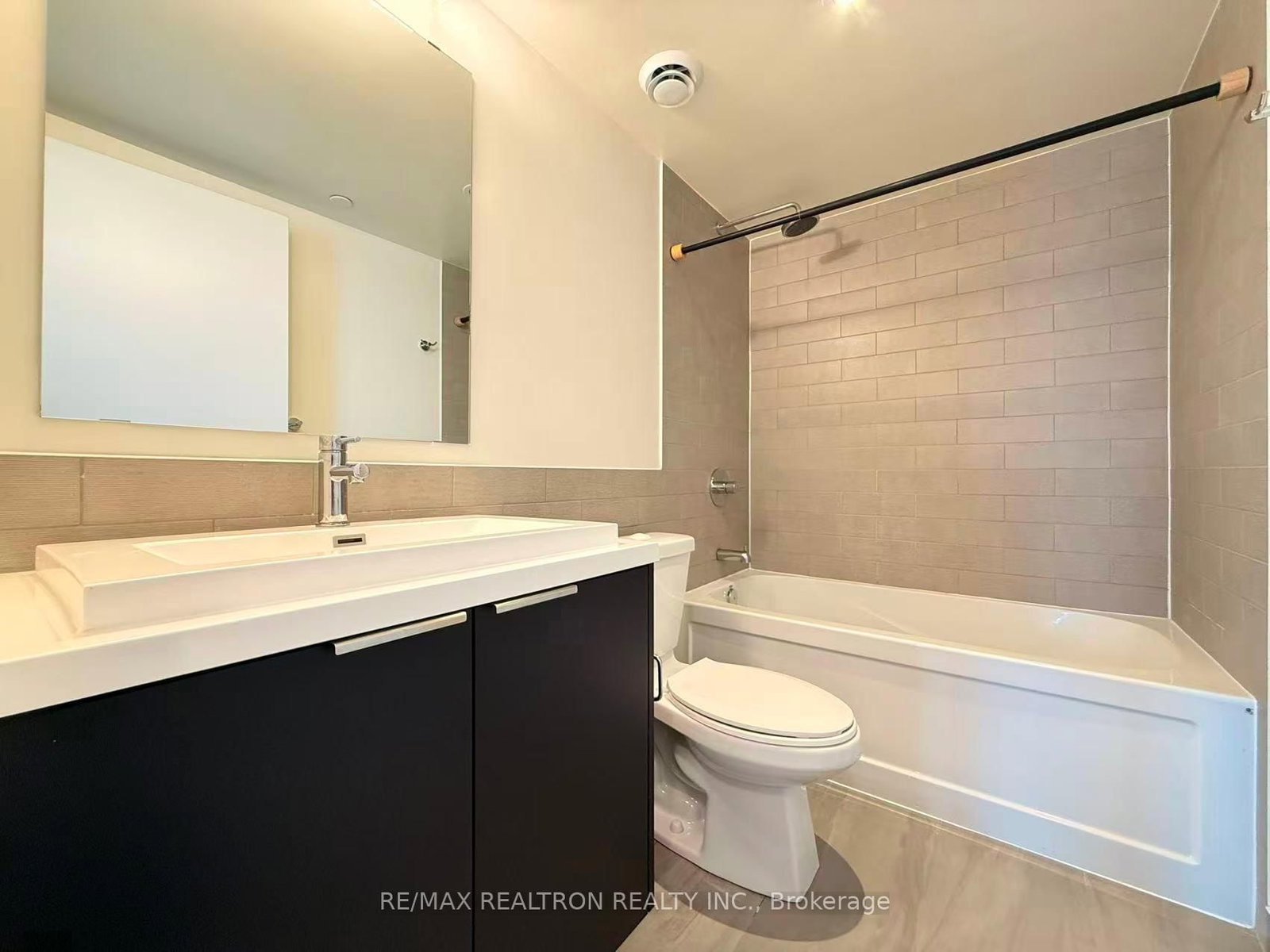 6 Sonic Way, Unit N2402 - Photo 5