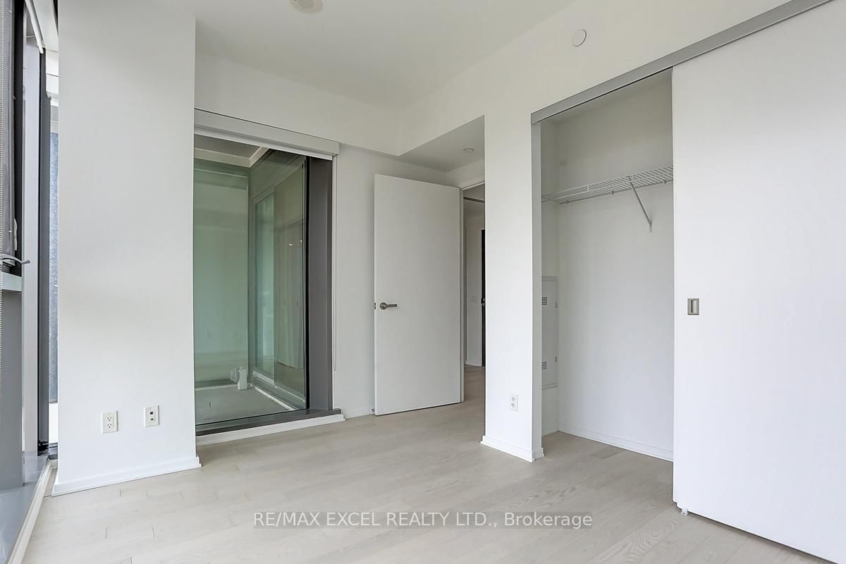 16 Bonnycastle Street, Unit 1103 - Photo 12