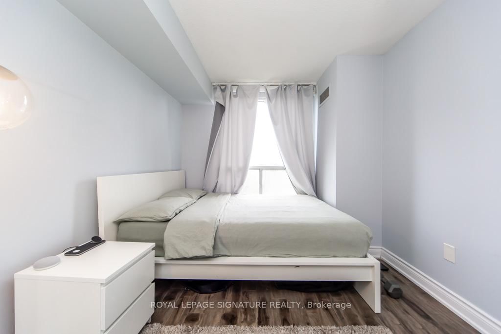 5 Concorde Place, Unit 510 - Photo 25