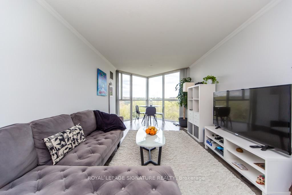 5 Concorde Place, Unit 510 - Photo 9