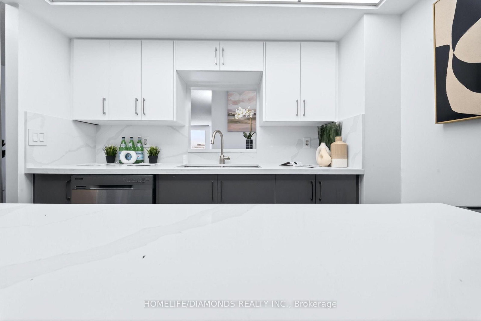 5 CONCORDE Place, Unit 2002 - Photo 4