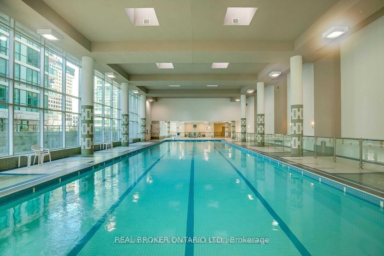 33 Bay Street, Unit 1307 - Photo 12